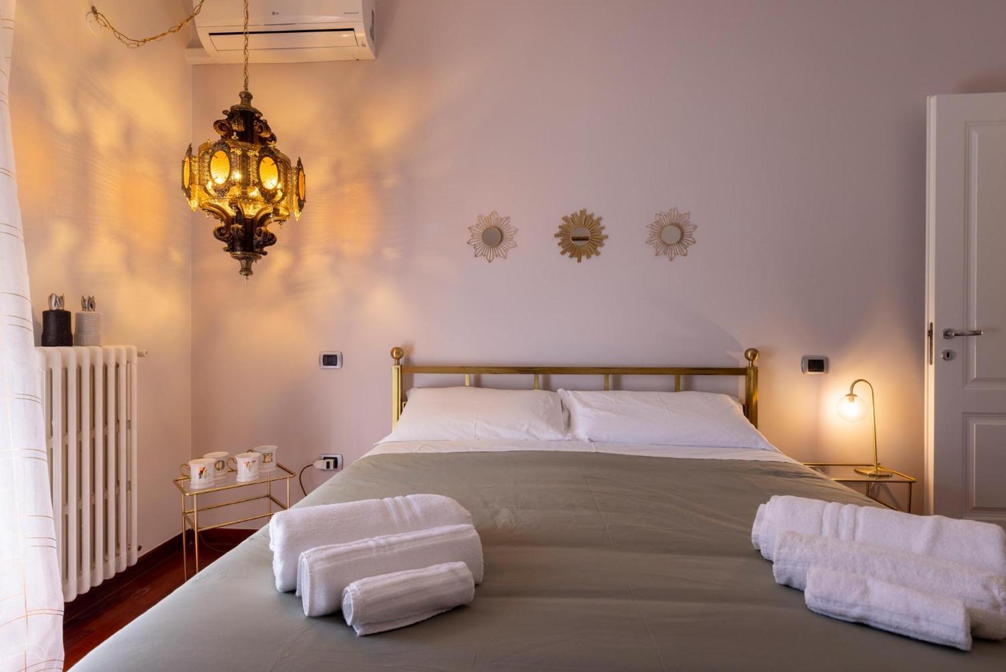 Residenza Minozzi Con 2 Camere E 2 Bagni E Vista Sassi Matera Bagian luar foto