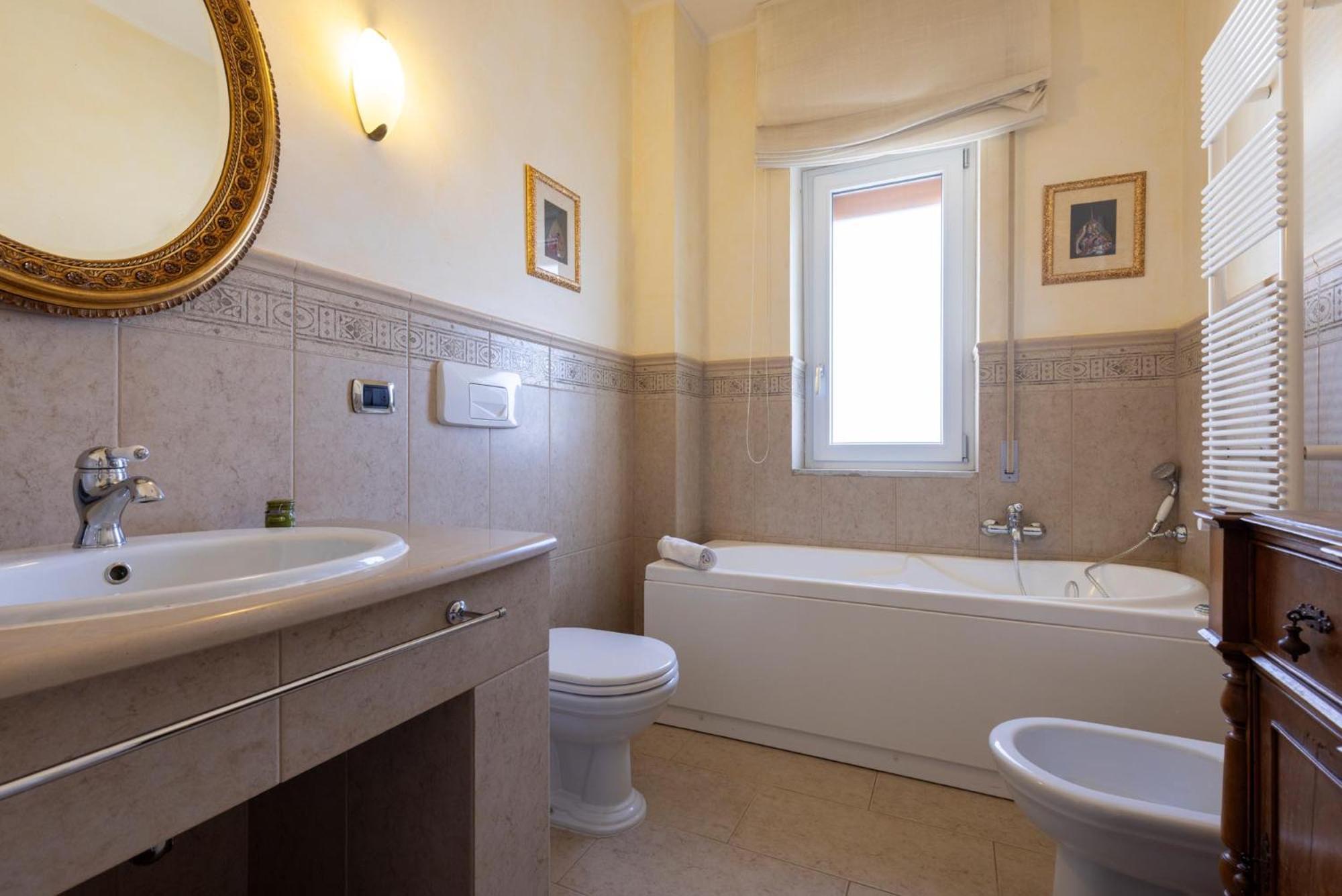 Residenza Minozzi Con 2 Camere E 2 Bagni E Vista Sassi Matera Bagian luar foto